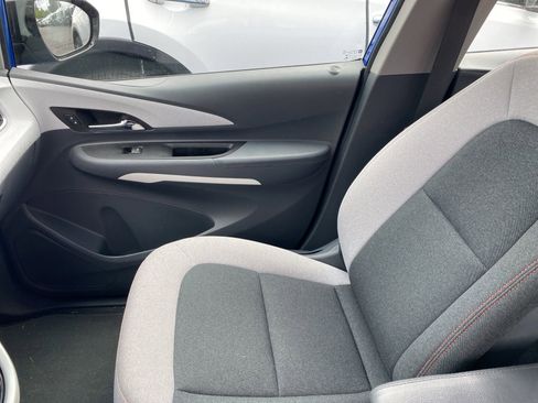 Used 2018 Chevrolet Bolt LT FWD image 17