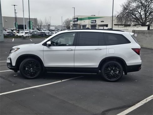 Used 2022 Honda Pilot Black Edition image 7