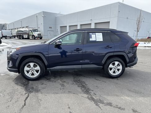 Used 2021 Toyota RAV4 XLE image 6