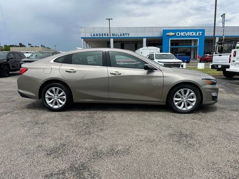 Used 2024 Chevrolet Malibu LT FWD image 2