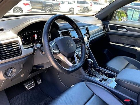 Used 2022 Volkswagen Atlas Cross Sport SEL R-Line AWD/4WD image 14
