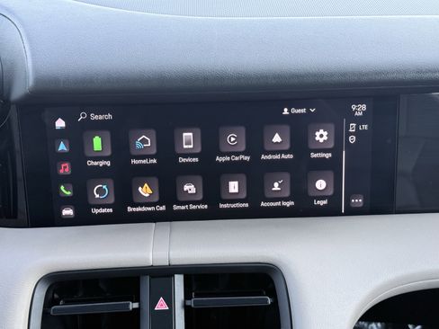 Used 2022 Porsche Taycan image 78