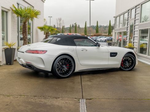 Used 2018 Mercedes-Benz AMG GT C image 9