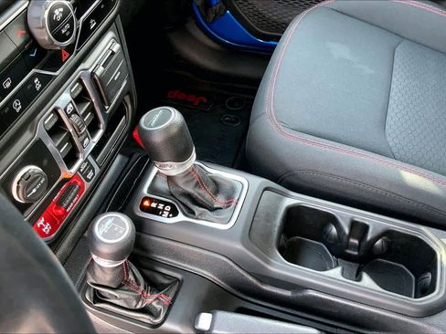 Used 2021 Jeep Gladiator Rubicon w/ Trailer Tow Package image 16