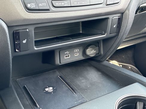 Certified 2024 Honda Ridgeline RTL image 34