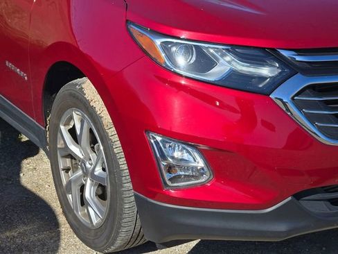 Used 2019 Chevrolet Equinox Premier image 4