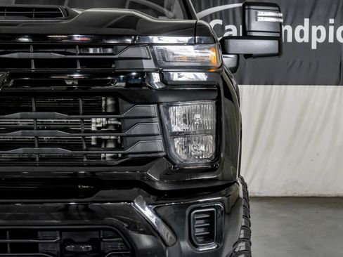 Used 2024 Chevrolet Silverado 2500 Custom w/ Custom Value Package AWD/4WD image 39