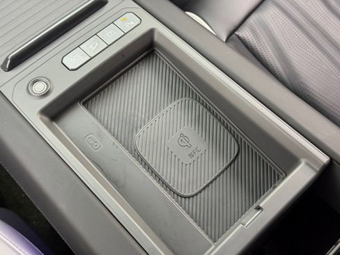 Used 2024 Kia EV9 GT-Line image 32