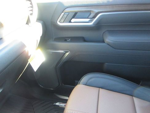 New 2026 Chevrolet Silverado 3500 High Country w/ High Country Premium Package image 39