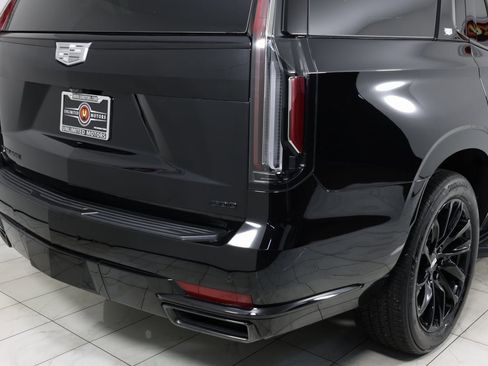 Used 2024 Cadillac Escalade Sport w/ LPO, ONYX Package image 48