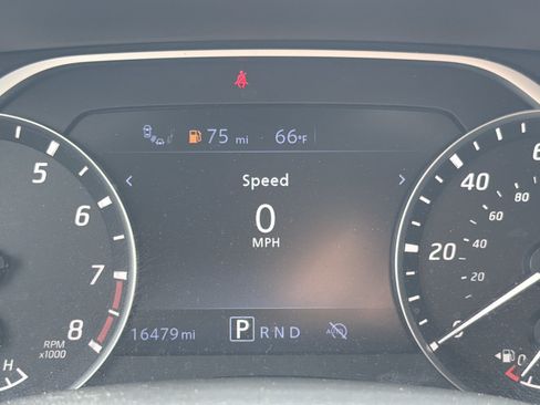 Used 2025 Nissan Frontier SV RWD image 22
