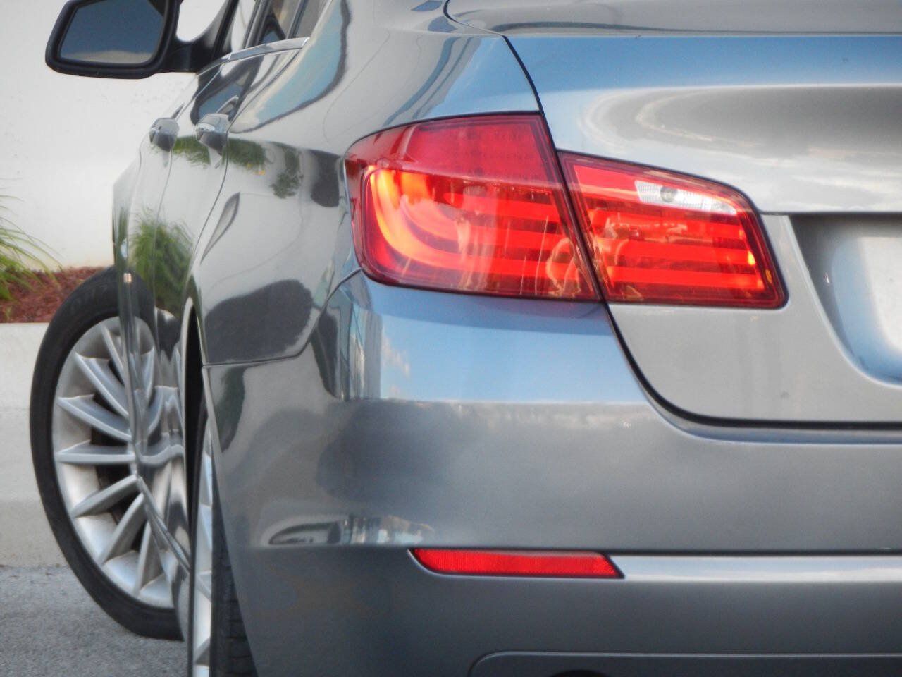 Used 2011 BMW 535i xDrive Sedan AWD/4WD image 1