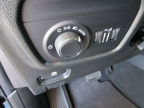 New 2026 Jeep Grand Cherokee Laredo X image 23