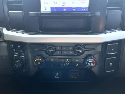 Used 2024 Ford F250 XL w/ STX Appearance Package AWD/4WD image 15