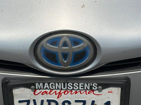 Used 2016 Toyota Prius Four w/ Advanced Technology Package FWD image 39