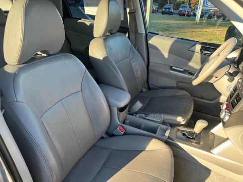 Used 2010 Subaru Forester 2.5X Limited image 19