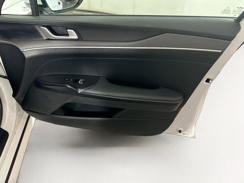 Used 2025 Kia K5 LXS image 31