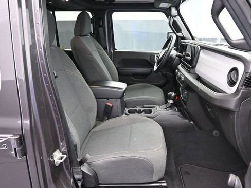 Used 2024 Jeep Wrangler Unlimited Sport AWD/4WD image 44