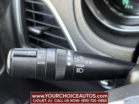 Used 2013 Chrysler 200 Touring w/ S Exterior Appearance Pkg image 31