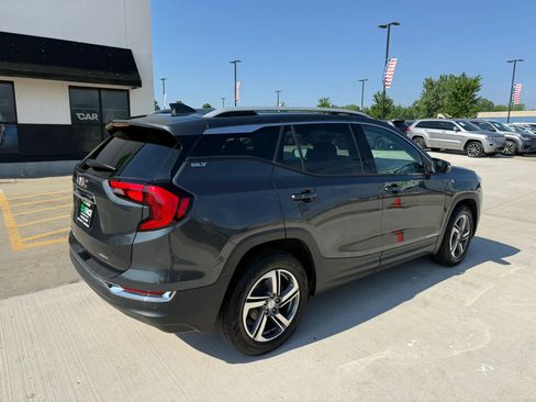 Used 2019 GMC Terrain SLT w/ Preferred Package AWD/4WD image 16