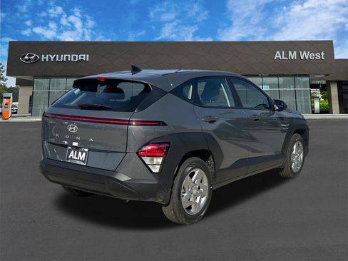 Used 2026 Hyundai Kona SE FWD image 5