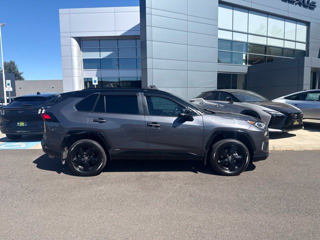 Used 2021 Toyota RAV4 XSE AWD/4WD image 2