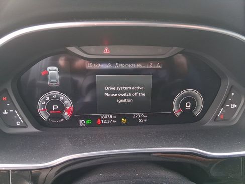 Used 2024 Audi Q3 2.0T Premium Plus w/ Premium Plus Package image 12