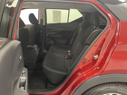 Used 2023 Nissan Kicks SV image 16