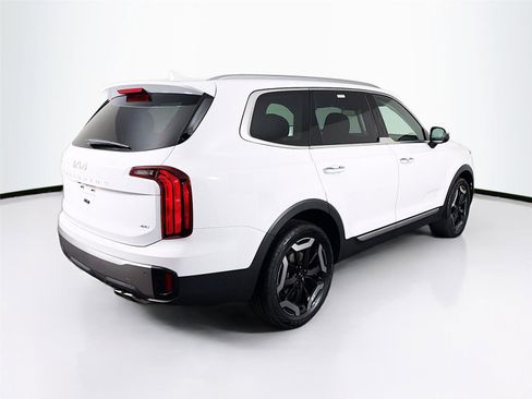 Used 2025 Kia Telluride S image 7