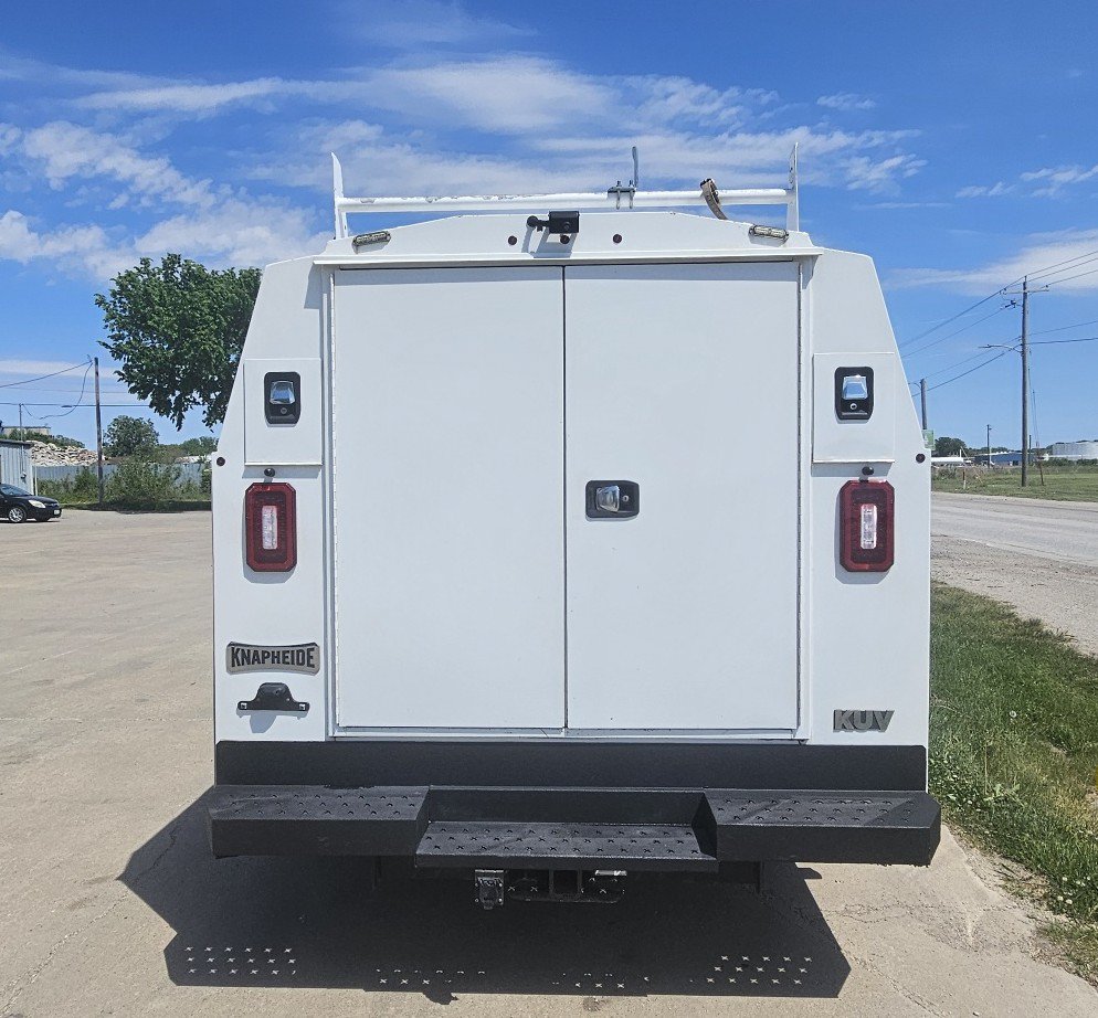 Used 2024 Ford E-350 and Econoline 350 Super Duty w/ Power Windows & Locks Group RWD image 7