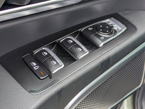 Used 2025 Kia Telluride SX X-Line AWD/4WD image 11