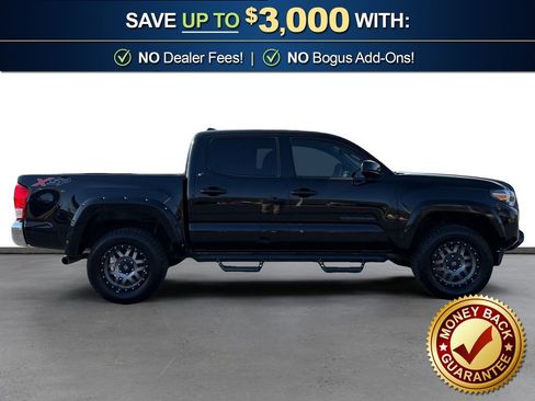 Used 2017 Toyota Tacoma SR5 w/ Tow Package image 9