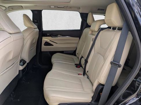 Certified 2025 INFINITI QX60 Pure image 19