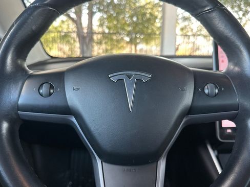 Used 2018 Tesla Model 3 Long Range image 26