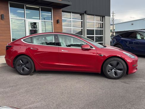 Used 2018 Tesla Model 3 Long Range AWD/4WD image 9
