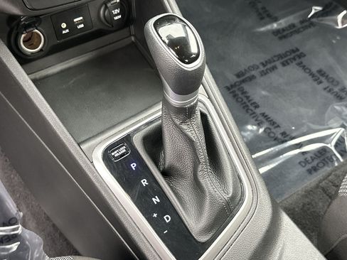 Used 2022 Hyundai Accent SEL FWD image 19