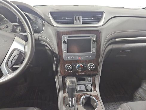 Used 2015 Chevrolet Traverse LT w/ Style and Technology Package FWD image 18