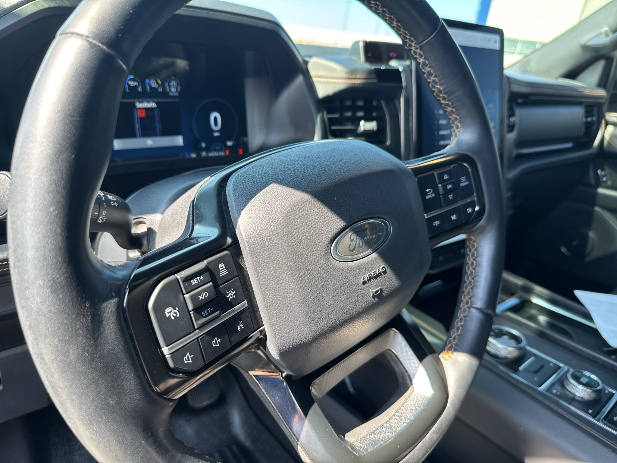 Used 2024 Ford Expedition Platinum AWD/4WD image 13