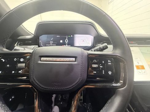 Used 2025 Land Rover Range Rover Sport Autobiography AWD/4WD image 38