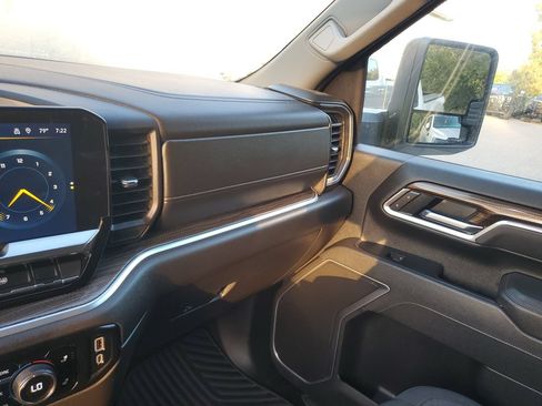 Used 2025 Chevrolet Silverado 2500 LT w/ Convenience Package AWD/4WD image 27