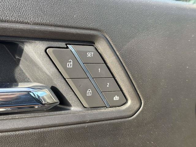Used 2026 GMC Canyon AT4 w/ Technology Plus Package AWD/4WD image 19