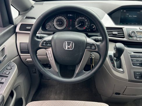 Used 2016 Honda Odyssey LX image 16