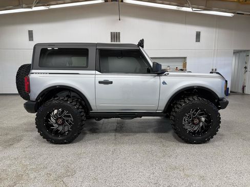 Used 2023 Ford Bronco Black Diamond AWD/4WD image 5