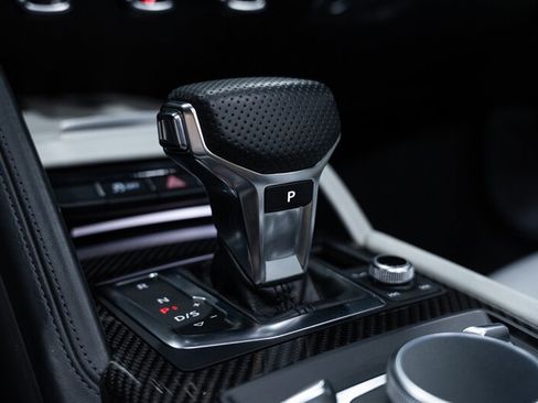Used 2021 Audi R8 V10 RWD image 51