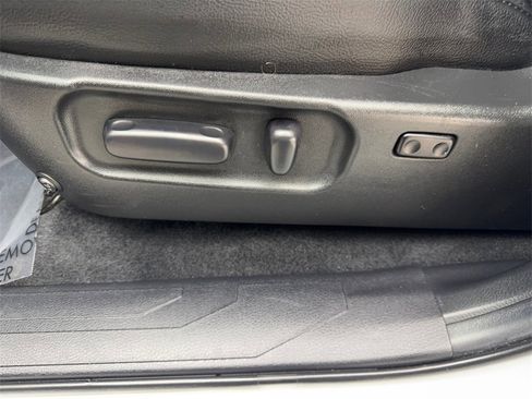 Used 2023 Toyota Tacoma 4x4 Double Cab image 31