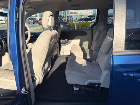 Used 2011 Dodge Grand Caravan Express image 16