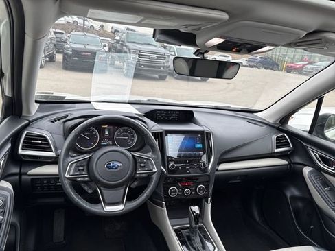 Used 2022 Subaru Forester Limited w/ Popular Package #3 image 9