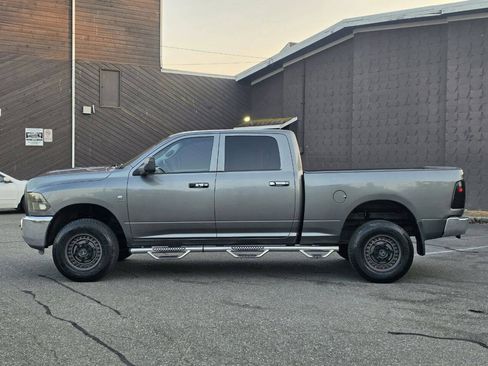 Used 2011 RAM 2500 SLT w/ Cold Weather Group AWD/4WD image 4