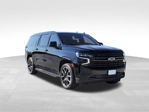 Used 2024 Chevrolet Suburban RST w/ Luxury Package image 1
