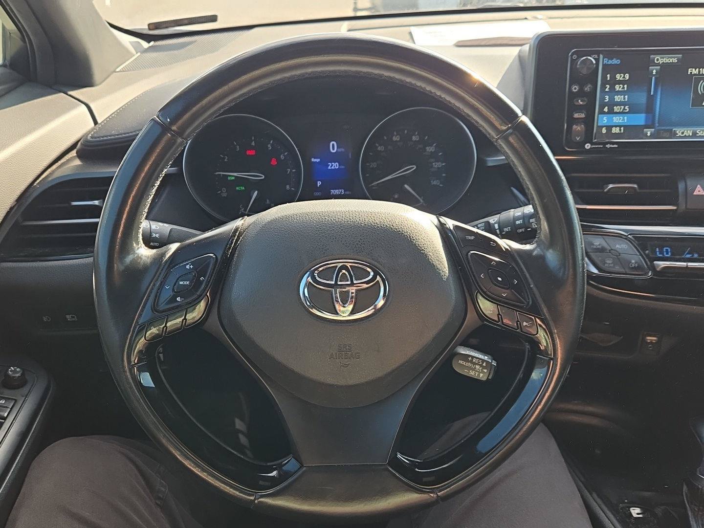 Used 2018 Toyota C-HR XLE FWD image 17